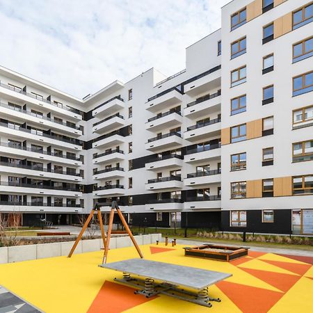 M&R Apartament Airport&Business Premium Komputerowa - Underground Garage - Free Wifi - Netflix - Self Check-In - 5 Min From Chopin Airport Warschau Buitenkant foto