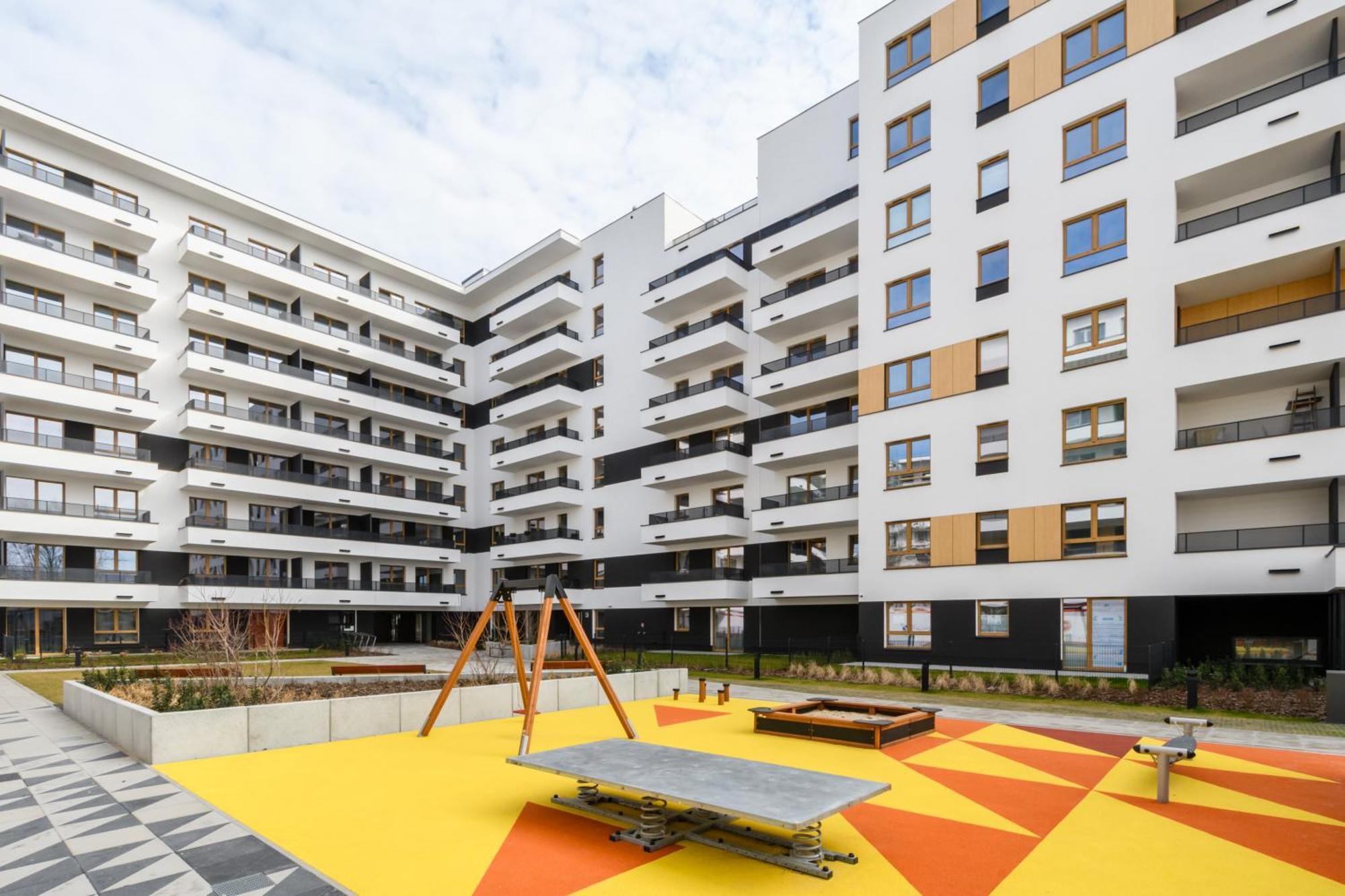 M&R Apartament Airport&Business Premium Komputerowa - Underground Garage - Free Wifi - Netflix - Self Check-In - 5 Min From Chopin Airport Warschau Buitenkant foto
